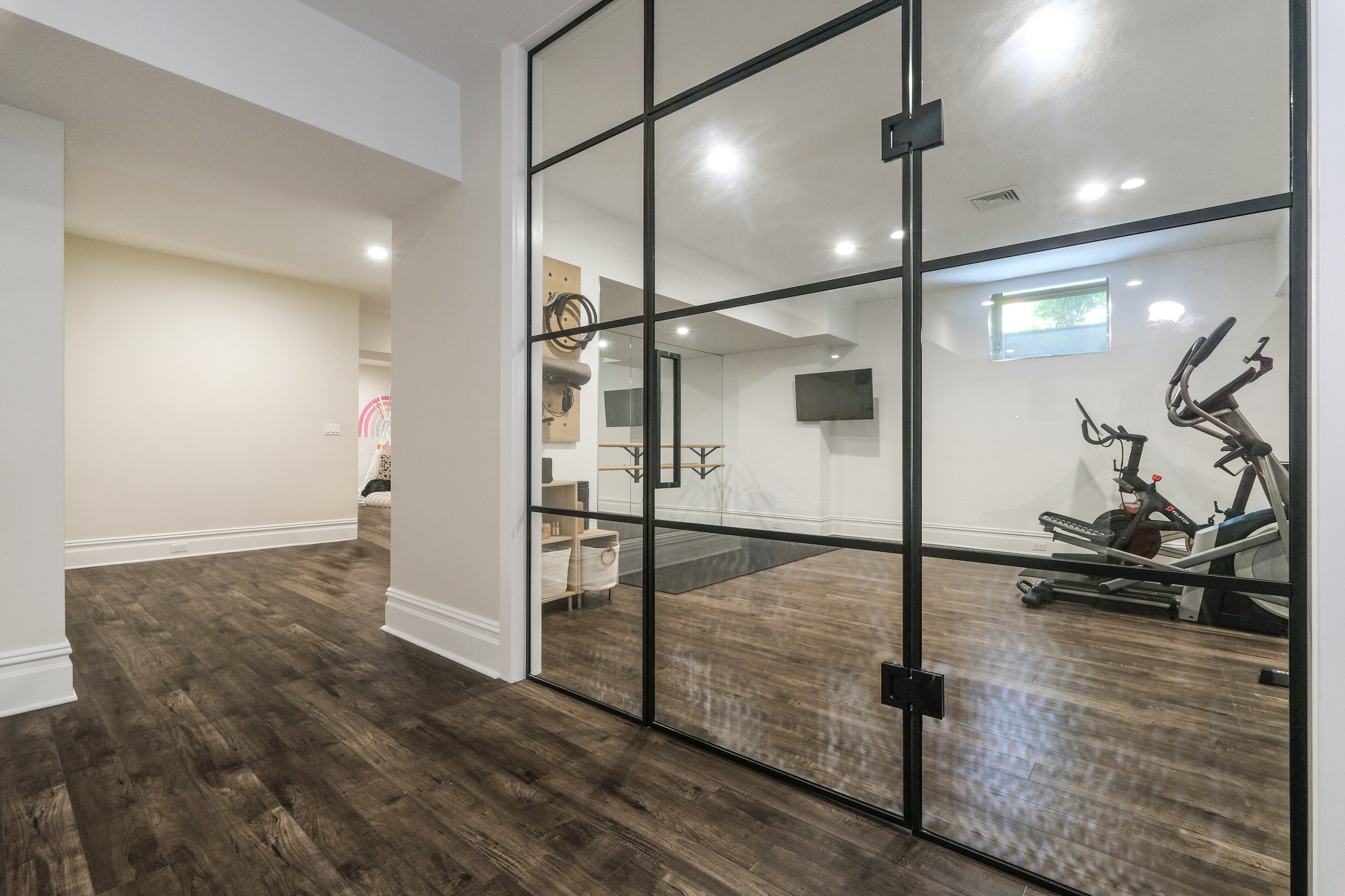 18 Cornell St Scarsdale, NY 10583 -053 OF 73